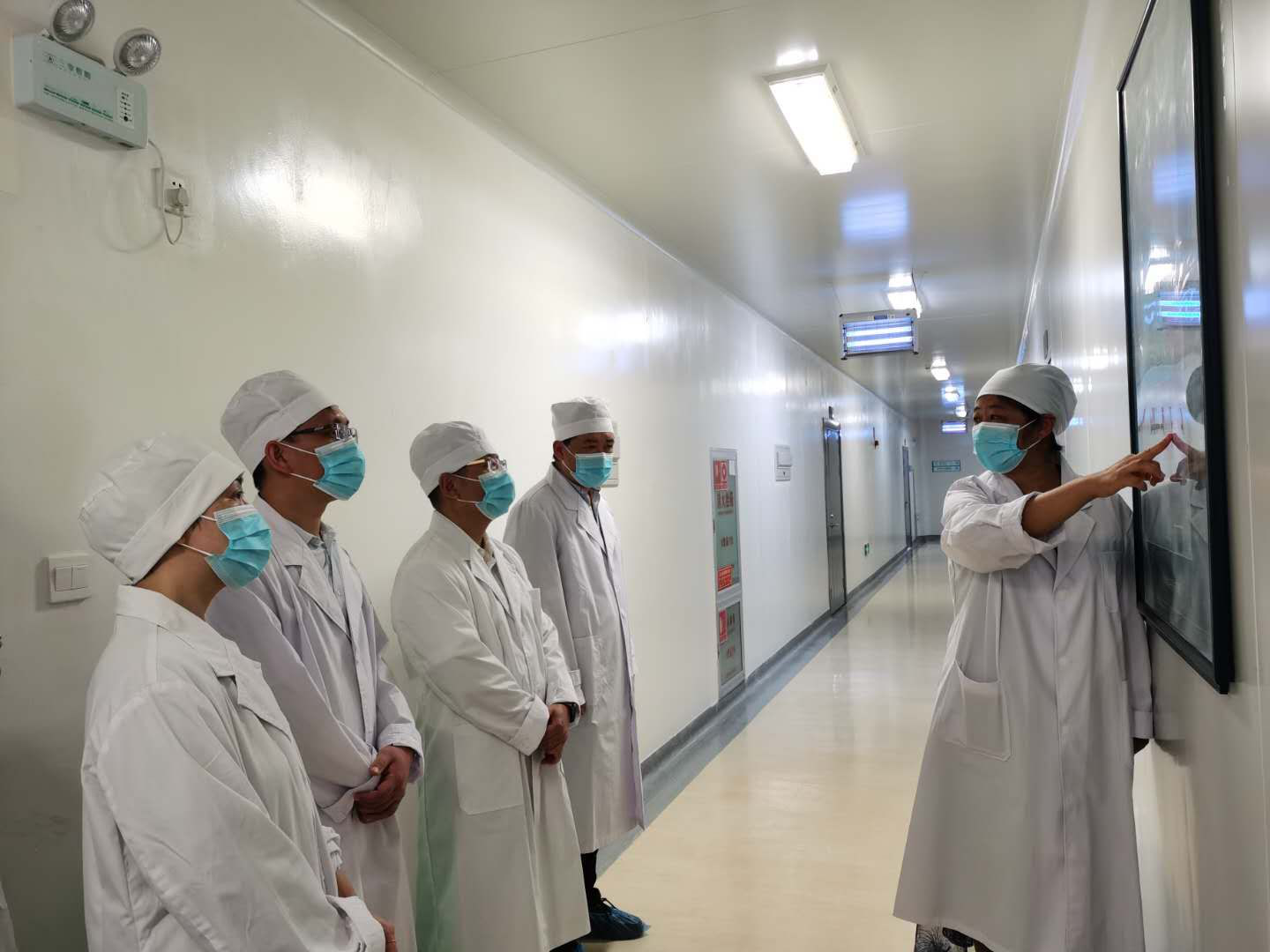 协同创新共筑健康屏障 广东泛珠办与钟南山团队调研区域卫生健康合作与健康产品研发